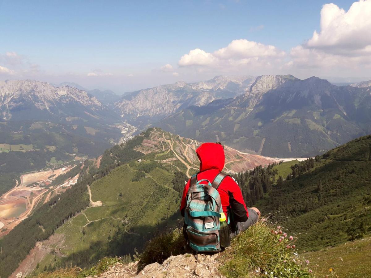 Auszeit Steiraland 7 Mit Ueberdachten Balkon Und Parkplatz Leoben  Kültér fotó